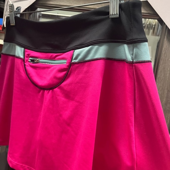 FILA Tennis Skirt Skort Like New! Fun Colors! Back Zip Pocket! - Picture 7 of 8